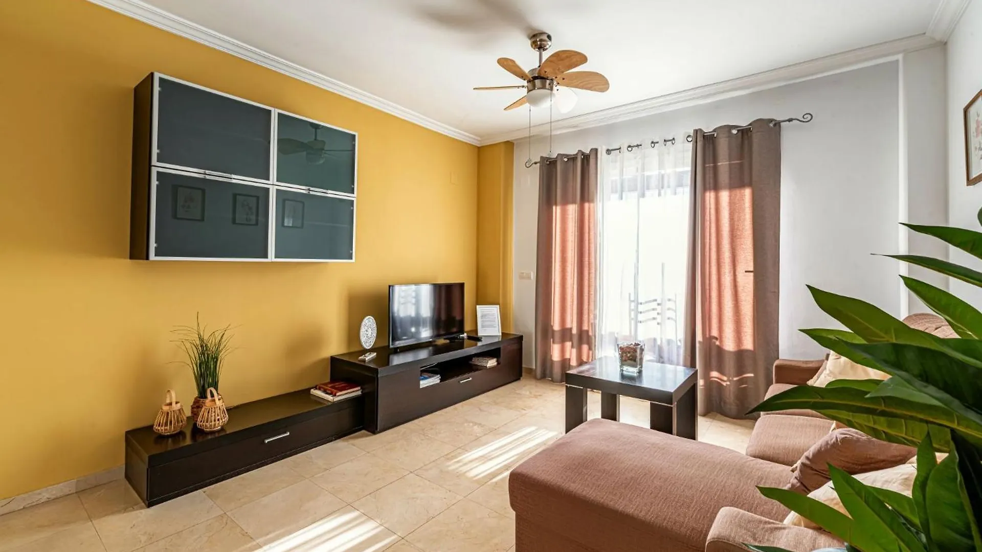 B1 Playa, Terraza, Nespresso, Smart Tv, Piscina Appartement Bahia de Casares 0*,  Spanje
